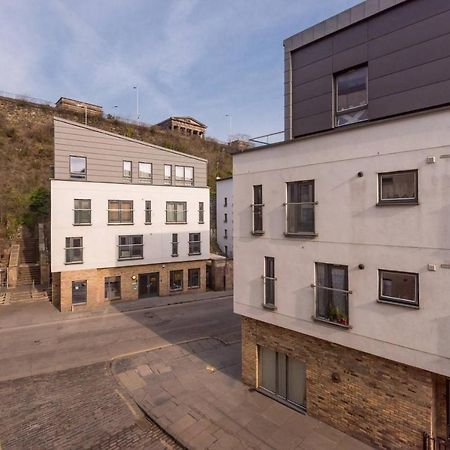 Joivy Old Town Apartment With Parking Close To Royal Mile إدنبرة المظهر الخارجي الصورة