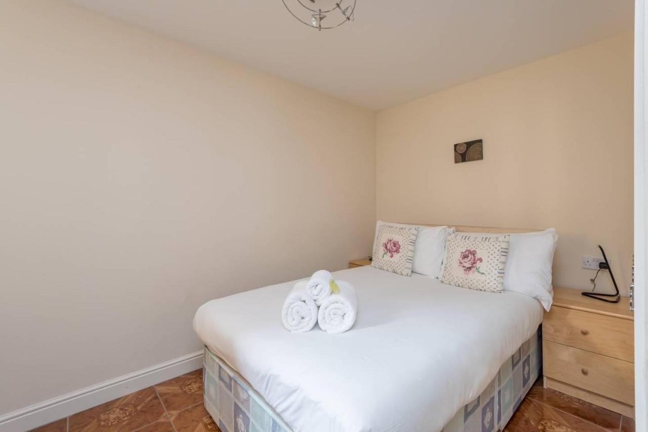 Joivy Old Town Apartment With Parking Close To Royal Mile إدنبرة المظهر الخارجي الصورة