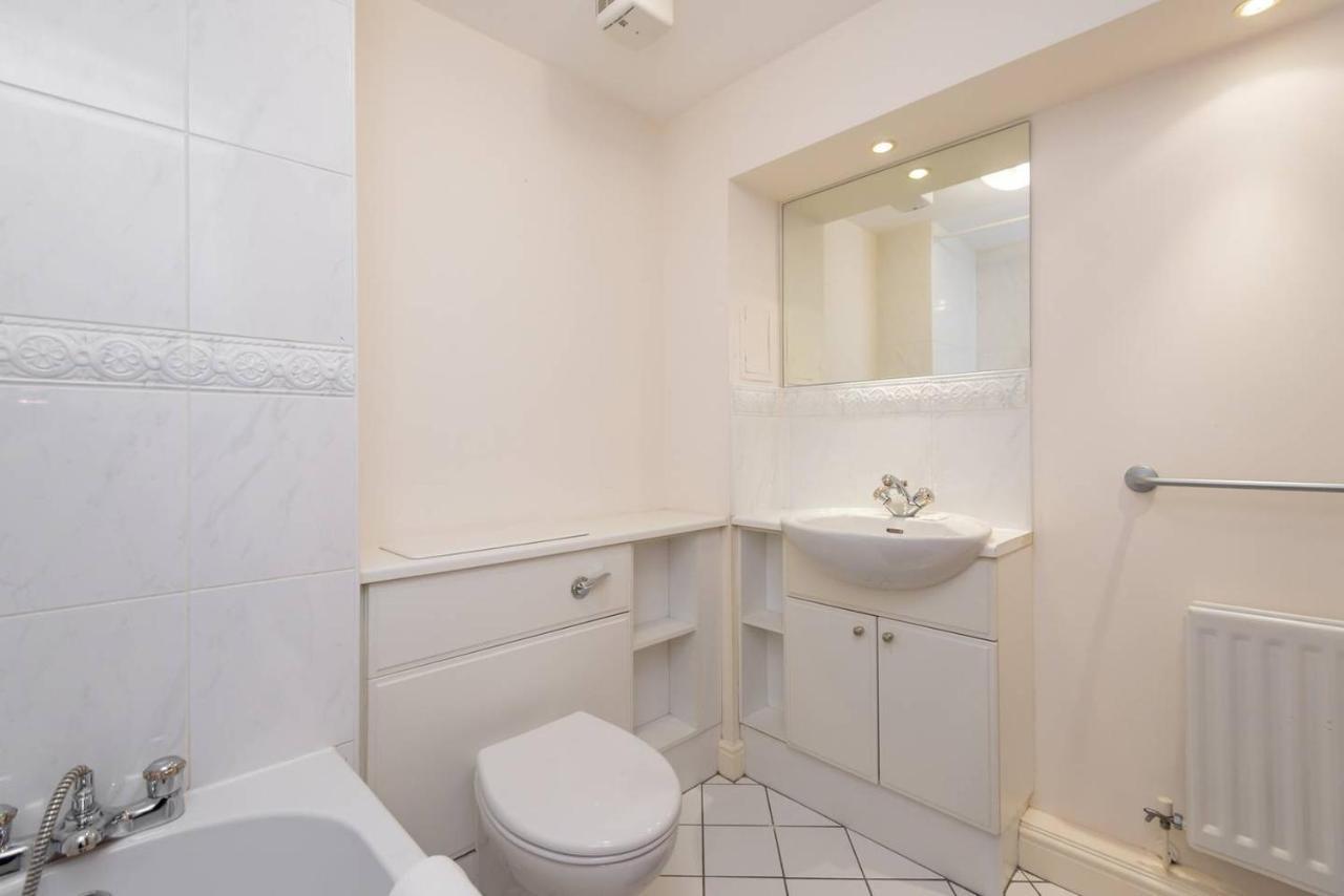 Joivy Old Town Apartment With Parking Close To Royal Mile إدنبرة المظهر الخارجي الصورة